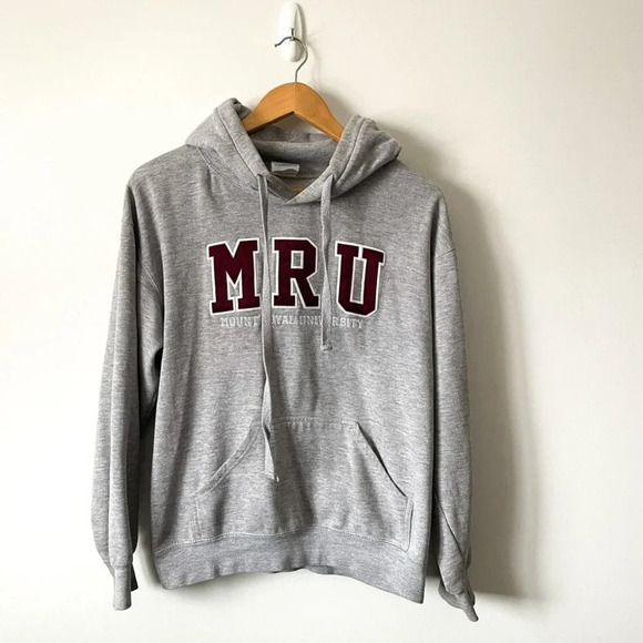 MRU Mount Royal University Pullover Hoodie Sweater Grey Burgundy Size Small - Picture 1 of 7